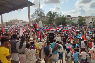 The important political statement issued by the massive mass event witnessed by the city of Zanjabar in support of the second Hadrami donation and a blessing for the victories of the forces of the southern giants