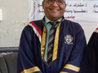 هيئة تدريس كلية العلوم الادارية  تهنئ د . أحمد سميح احصوله على درجة "الأستاذ" 