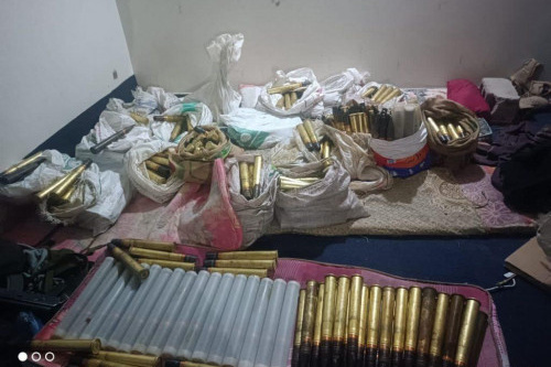 المقاومة الجنوبية في مفرق الصعيد تضبط شحنتي ذخائر وقذائف وأدوية مهربة
